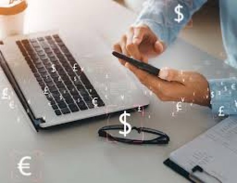 Pilihan Valas Saat Ekonomi Cemas