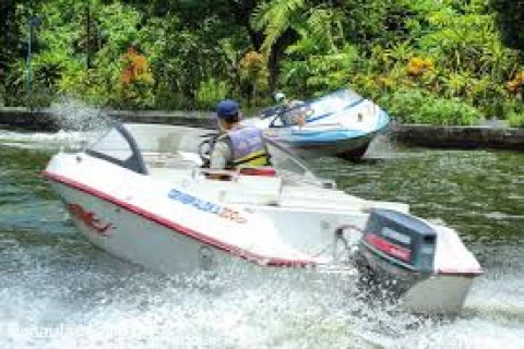 Libur Akhir Pekan di Gembira Loka