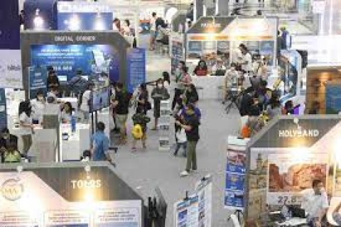 Bolak-balik Berburu Diskon Tur