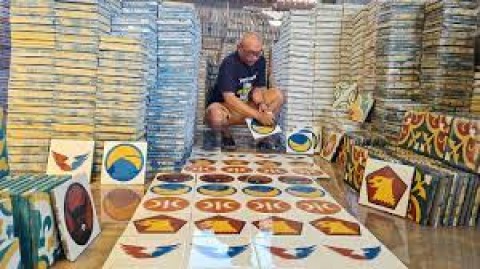 Tegel Motif Partai Politik