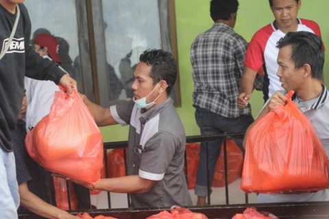 Elegi Warga MiskinBergantung Hidup dariBansos Negara