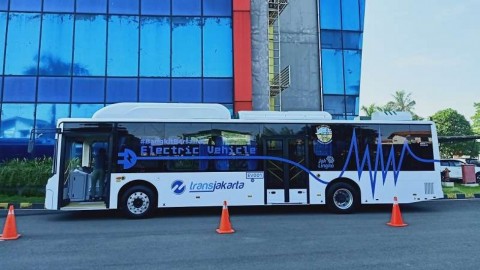 Sentimen EV Belum Poles Saham Emiten