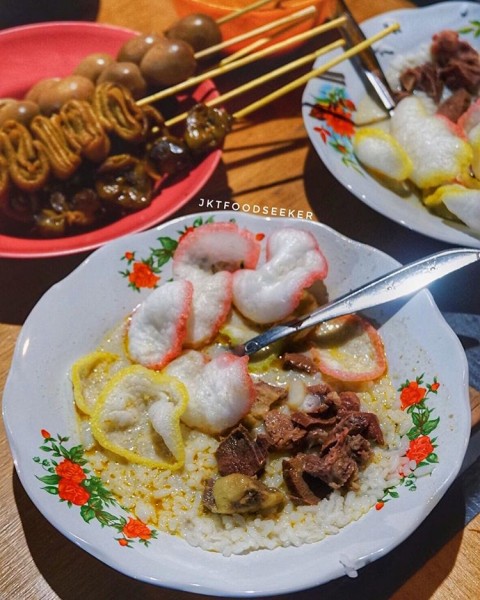 Jakarta dalam Sepiring Gultik