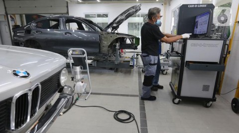 Pembukaan BMW Ultima