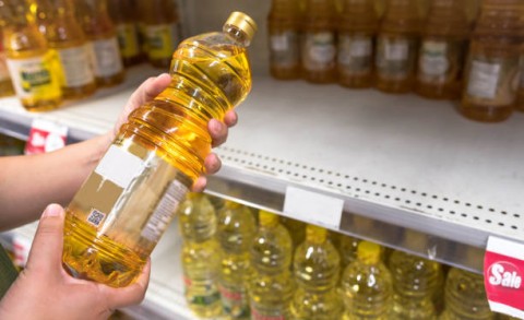 Lonjakan Harga Minyak Goreng Beratkan APBN