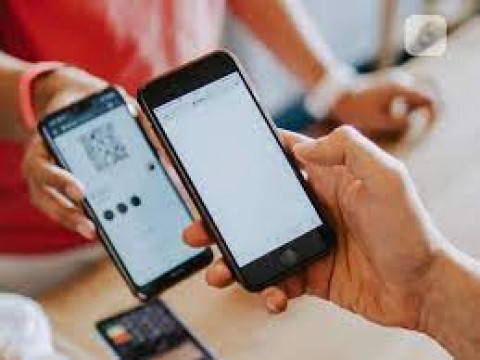 Pemain Konvensional Masuk ke Bisnis Dompet Digital