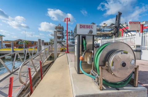 Bahlil Lahadalia Optimistis Indonesia akan Terbebas dari Impor Solar pada Tahun 2026