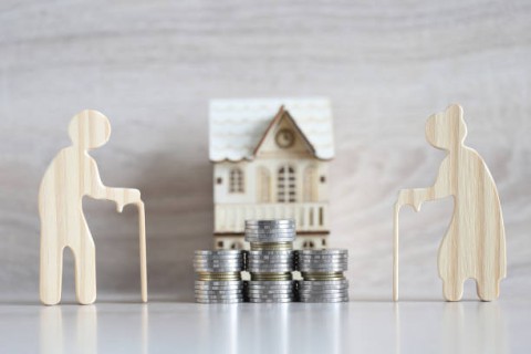 Pemerintah Harus Mengkaji Ulang Rencana Menggunakan Saldo JHT