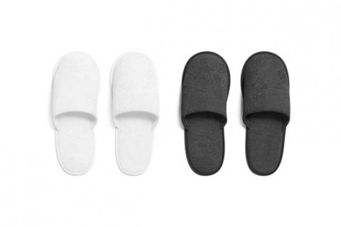 PEMBERDAYAAN WARGA,Masyarakat Jadi Produsen Sandal Hotel