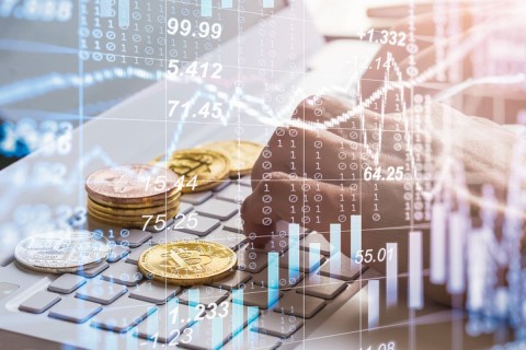 Kerja Ekstra Dorong Pertumbuhan Ekonomi