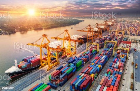 INA dan DP World Teken Kerja Sama Penegambangan Pelabuhan US$7,5 Miiar