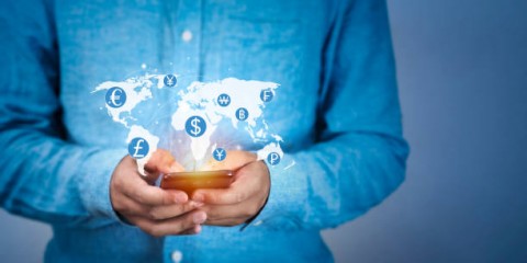 Simpanan Valas Tumbuh Melambat