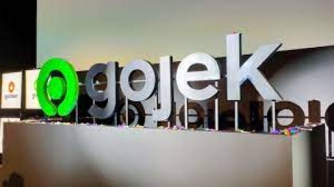 Gojek Membeli Saham Hypermart Rp 355 Miliar