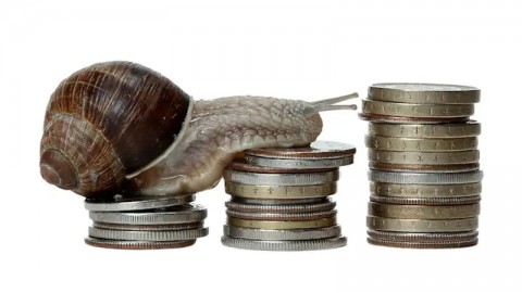 Sinyal Perlambatan Ekonomi dari Deflasi Tahunan 