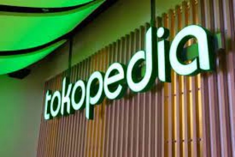 PERDAGANGAN ELEKTRONIK : SHOP TOKOPEDIA SIAP TANCAP GAS
