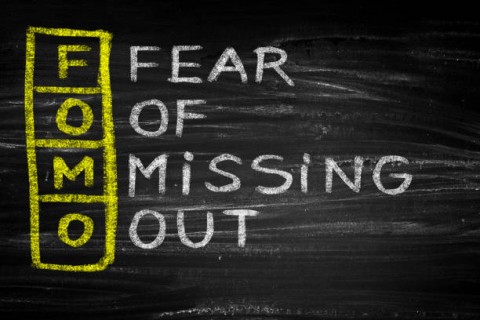 Tidak Perlu ”FOMO” dalam Berinvestasi