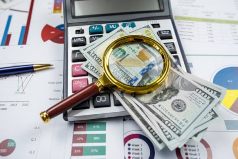 TRANSAKSI MENCURIGAKANKemenkeu Bantah Tutupi Data