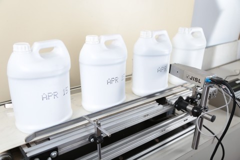 Penjualan Industri Plastik Hulu Anjlok 60 persen