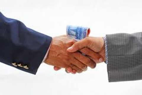 Tindak Pidana Suap, Kongkalikong Manipulasi Pajak