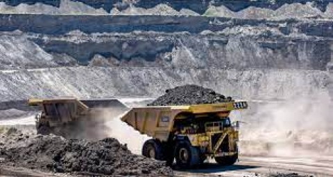 Usai 180 IUP Minerba Dicabut, Perlu Lelang Secara Transparan