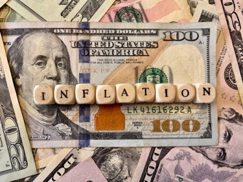 Hantu Resesi Jatuhkan Dow Jones ke Bawah 30.000 