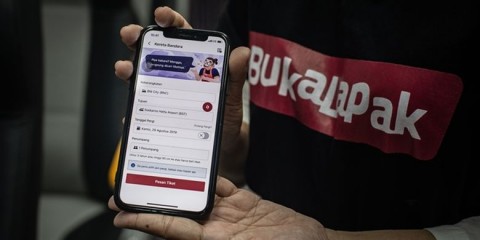 Tekanan Belum Reda, Saham BUKA Jatuh Hingga Kena ARB