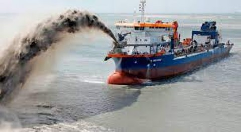 Eksploitasi Pasir Laut Ancam Nelayan