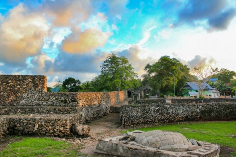 Mengerek Pamor WisataBudaya Keraton Buton