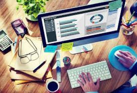 Konglomerat Semakin Agresif Bisnis Keuangan