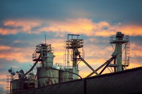 Krakatau Steel Minta Pemerintah Tekan Impor Baja