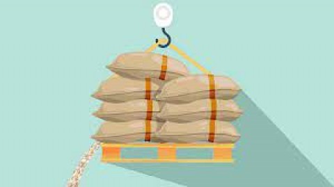 Berebut Beras diPasar yang ”Kurus”