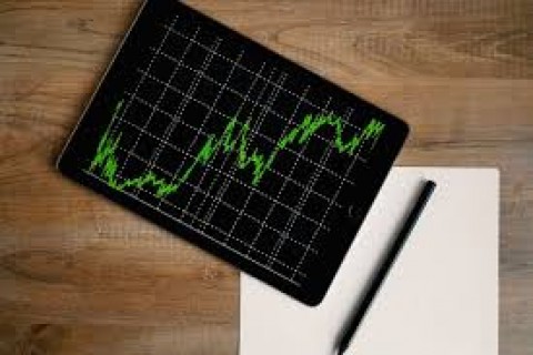 Emiten Komoditas Dibayangi Ketidakpastian