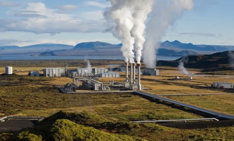 Energi Fosil Masih Jadi Pilihan Ketimbang EBT