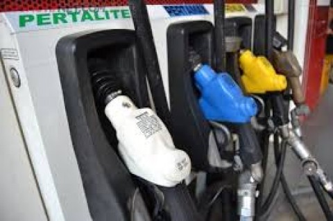 Populasi Mobil Meruyak, Pertalite Tak Terkendali