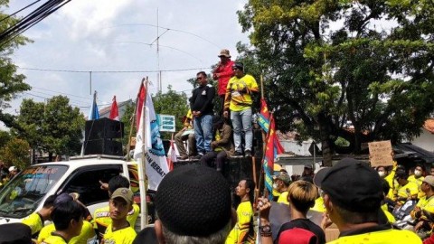Nelayan Indramayu Keluhkan Solar dan Pajak